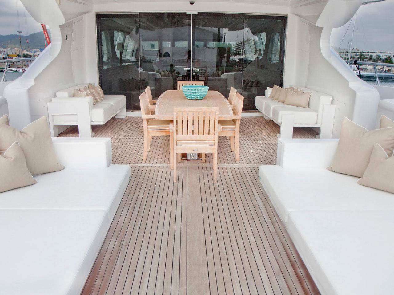 BEACHOUSE