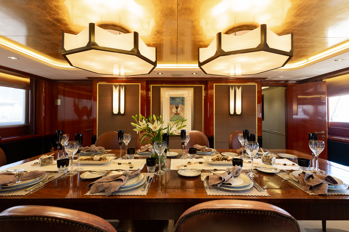 Il Sole Dining Table