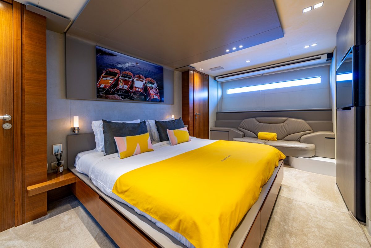 Quantum Master cabin with its sofa